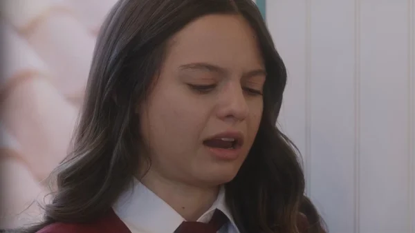 Κάνε ότι κοιμάσαι (15/1): «Που είναι ο μπαμπάς μου; Πείτε μου, σας παρακαλώ!» - Σπαράζει μπροστά στην αστυνομία που έχει περικυκλώσει το σχολείο