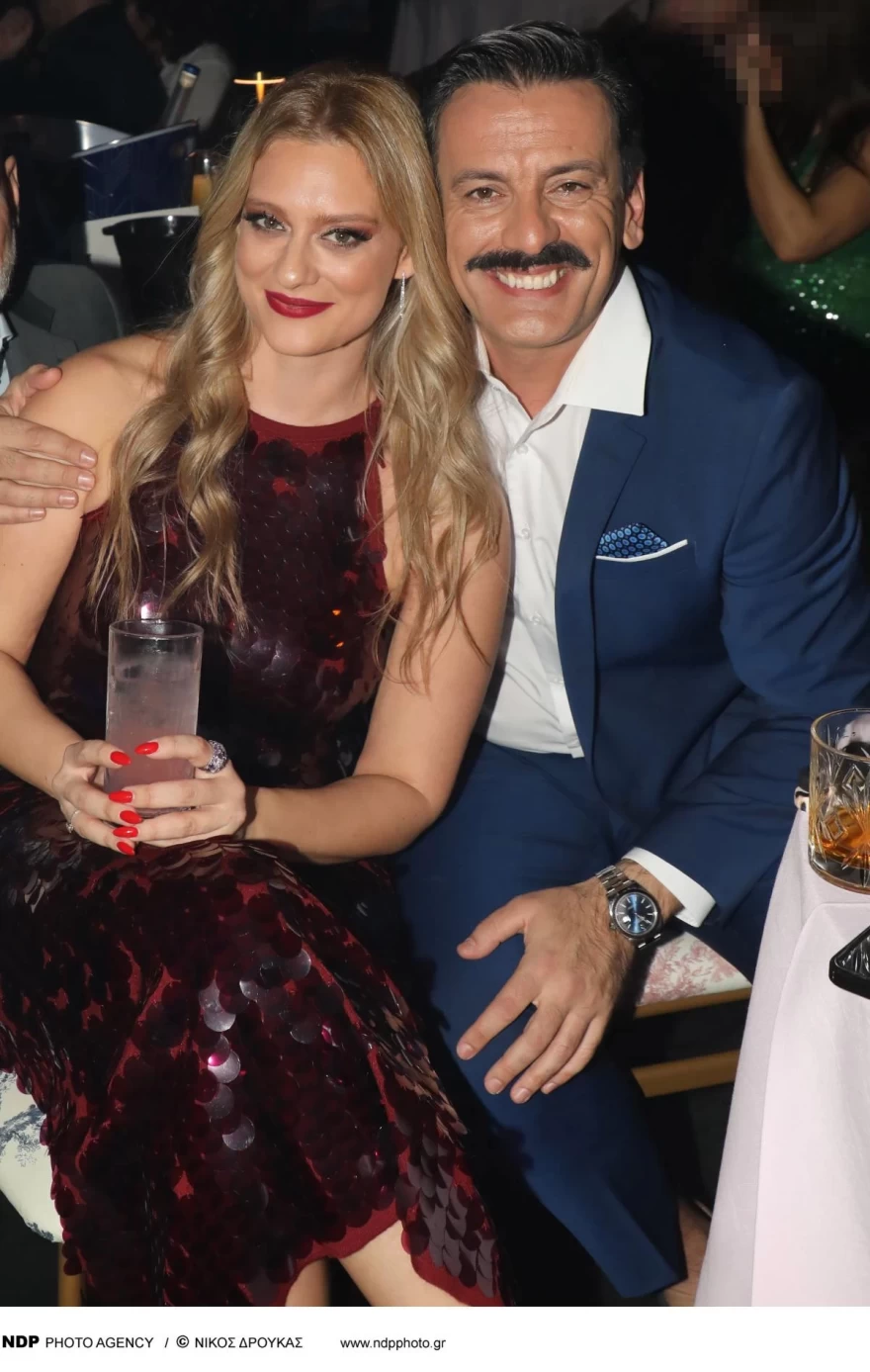 Τόνι Σφήνος - Σύζυγός