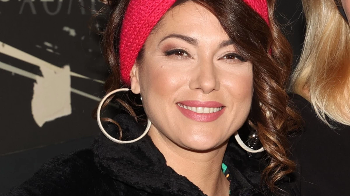 Κλέλια Ρένεση - Το ξέσπασμα για την νομοθεσία για τα ομόφυλα ζευγάρια: «Ανοίγει ο δρόμος για παράνομο "εμπόριο μήτρας" και μωρών»