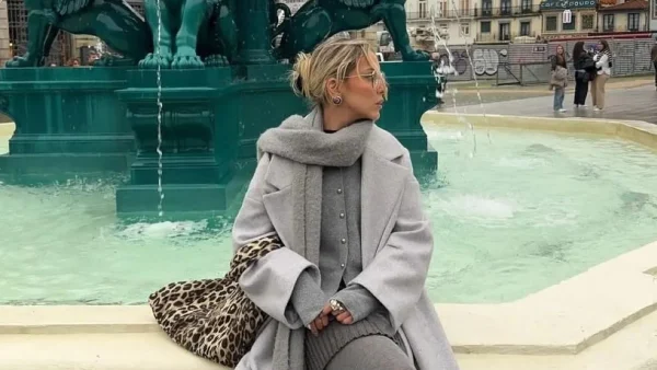 Το stirrup κολάν είναι το must-have παντελόνι - Και με ποια παπούτσια θα το φορέσεις για μια chic εμφάνιση