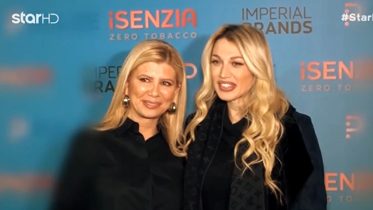 Ζήνα Κουτσελίνη & Κωνσταντίνα Σπυροπούλου: Αγκαλιές και φιλιά μπροστά στις κάμερες - «Της οφείλω την καριέρα μου»