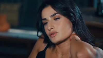 Γη της ελιάς: Σοκ! Η Ξένια χτυπάει τον Δημοσθένη, κλέβει το μωρό κι εξαφανίζεται