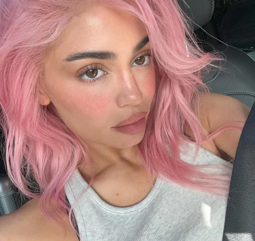 Kyliejenner_pinkpastel