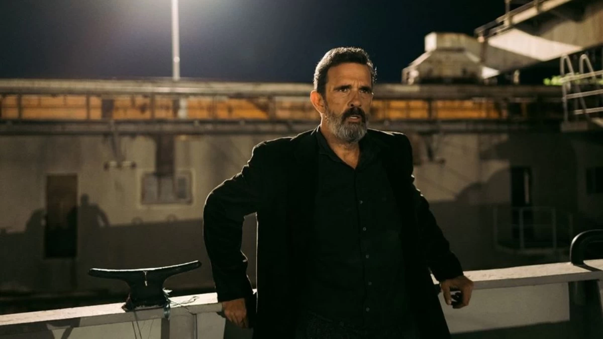 Λεωνίδας Κακούρης: Αποχωρεί από το "Ναυάγιο" του MEGA μετά το χαμό με την παράσταση "Βασιλιάς Ληρ";