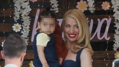 Μαρία Ηλιάκη: «Θυμάμαι μικρή πόσο πολύ φοβόμουν μη μεγαλώσω και "φύγεις"» - Ρίγη συγκίνησης με την ανάρτηση για τη μητέρα της που δεν ζει πια