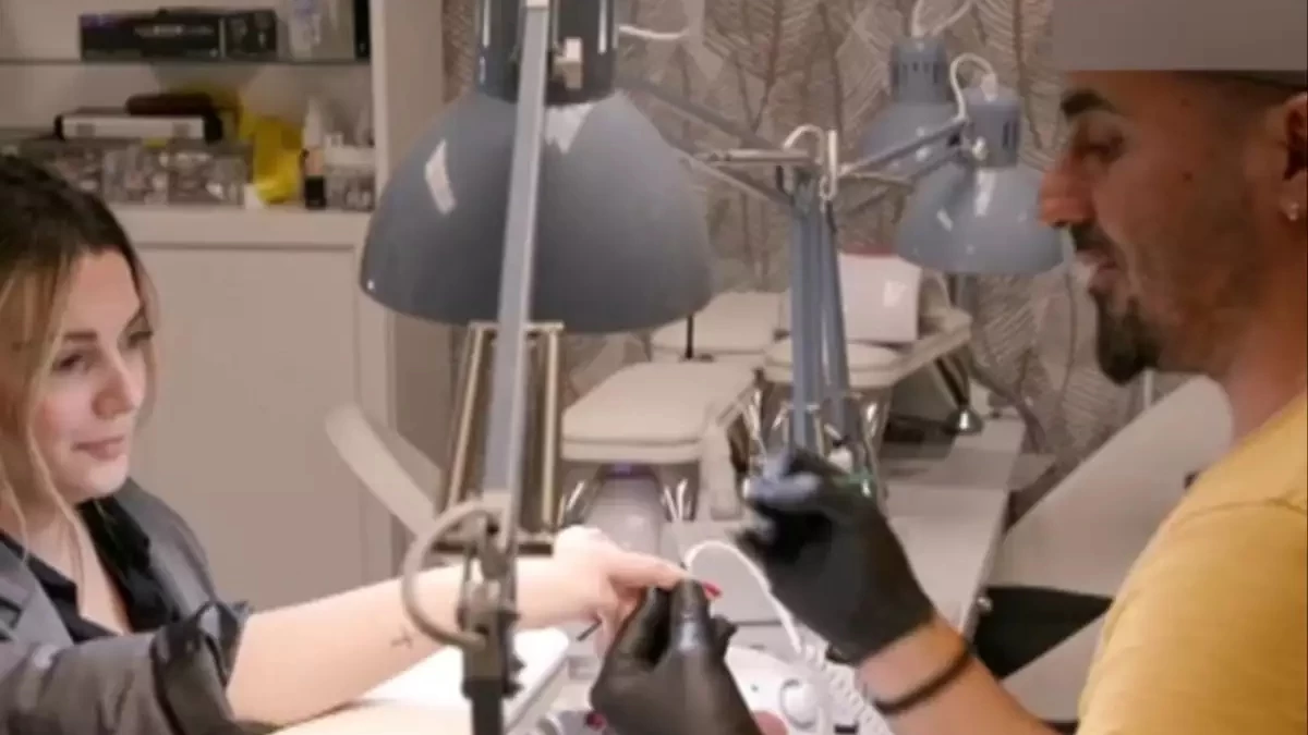 MasterChef 8: «Η μαγειρική και η ονυχοπλαστική έχουν πολλά κοινά....» - Άφησε το εστιατόριο του και έγινε τεχνίτης νυχιών