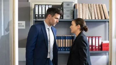 Παγιδευμένοι: «Θα τιναχτούν όλα στον αέρα» - Ανακαλύπτει πως ο γιος της δεν είναι πραγματικό της παιδί και τρελαίνεται