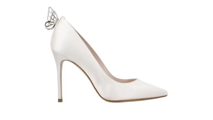 γόβες με πεταλούδα