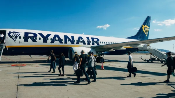 Ryanair: Η πρώτη μεγάλη προσφορά για το 2024 - Ισχύει αν κλείσεις τα εισιτήρια μέχρι σήμερα το βράδυ (4/1)