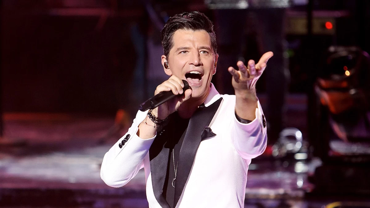 Η πρώτη αντίδραση του Σάκη Ρουβά για τις δηλώσεις του Γιώργου Νταλάρα