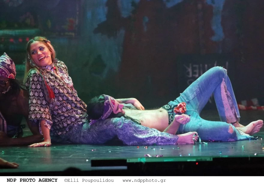 Μαίρη Συνατσάκη Ίαν Στρατής