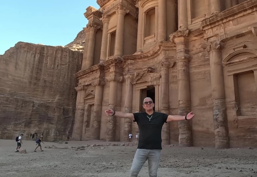 Ο Τάσος Δούσης στην Ιορδανία