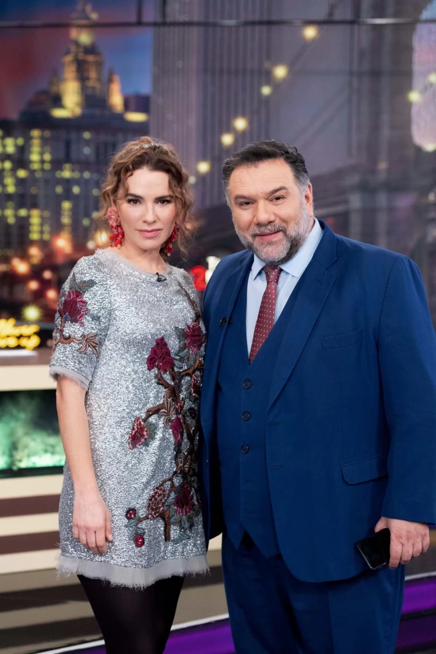 Μελία Κράιλινγκ, Γρηγόρης Αρναούτογλου