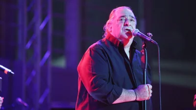 Βασίλης Καρράς: Αυτός θα είναι ο τίτλος της βιογραφίας του - Τι αποκάλυψε ο συγγραφέας Θάνος Κανούσης