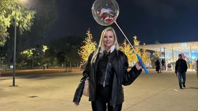 Βίκυ Κάβουρα: Δείτε τη να κάνει γυμναστική στον 5ο μήνα της εγκυμοσύνης της