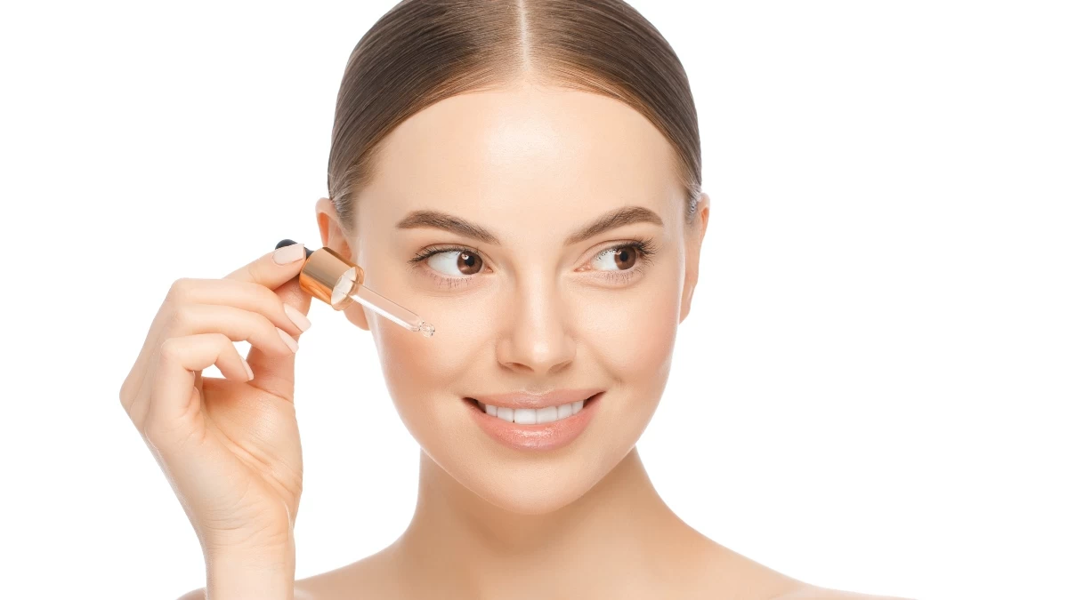 Βρήκαμε τα 5 top serum με υαλουρονικό οξύ που θα χαρίσουν στο δέρμα σου βαθιά ενυδάτωση όλο το χειμώνα!