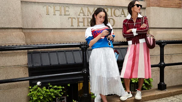 Αυτή η φούστα είναι η Νο1 επιλογή των fashionistas για την άνοιξη