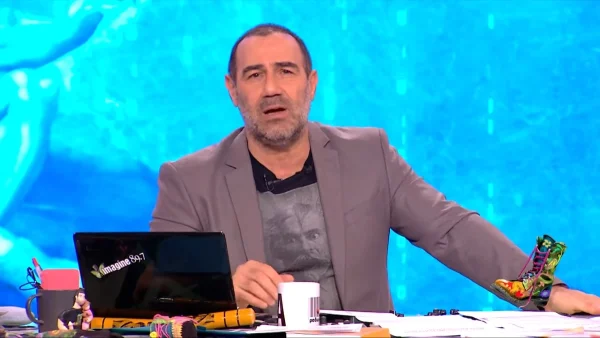 Αντώνης Κανάκης – Γενέθλια για τον παρουσιαστή, αποκάλυψε την ηλικία του στον αέρα του Ράδιο Αρβύλα!