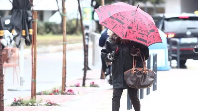 Καιρός (11/2): «Τα φαινόμενα θα είναι ισχυρά από τις...» - Βροχές και καταιγίδες σε όλη τη χώρα
