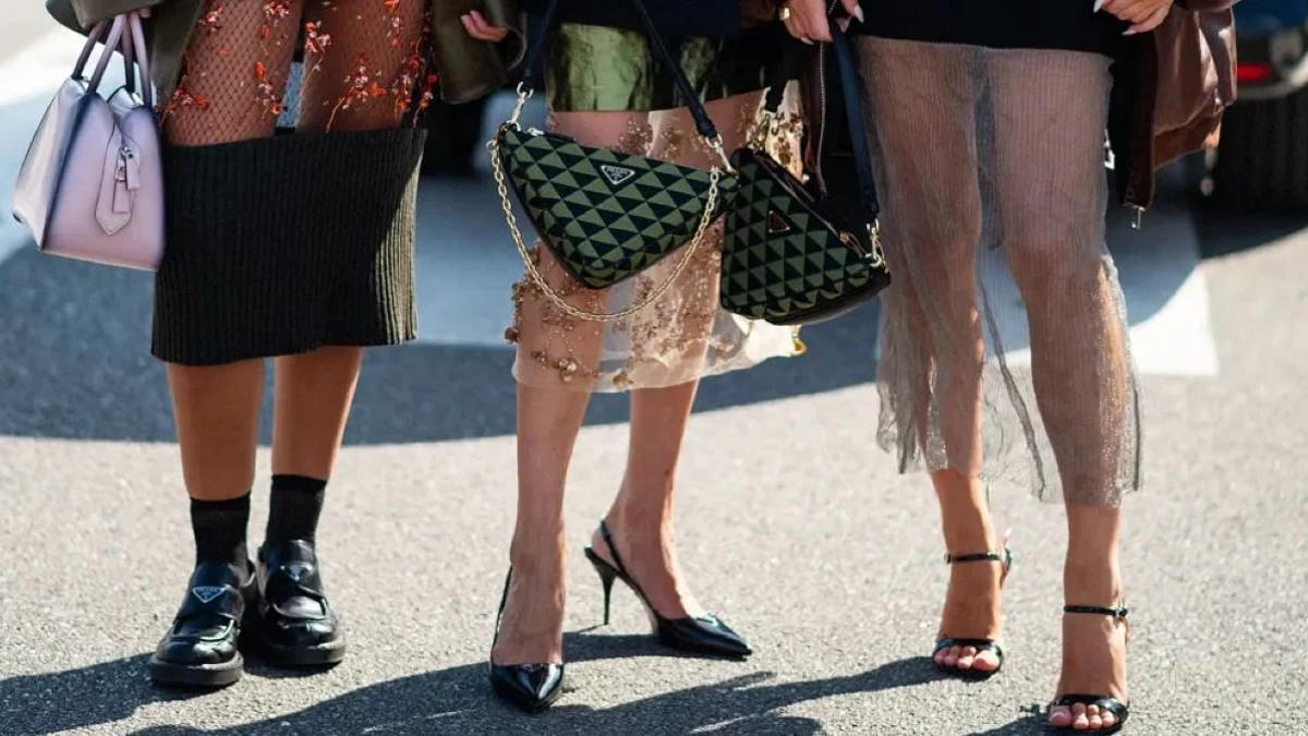 Οι most-wanted τσάντες του street style: 7 chic σχέδια για να κρατήσεις