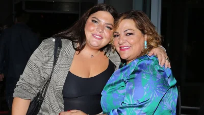 Δανάη Μπάρκα: Μοιάζει απίστευτα με τον πατέρα της - Αυτός είναι ο άντρας που η Βίκυ Σταυροπούλου έμεινε έγκυος στα 22 της