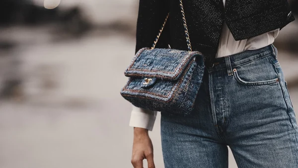 Σήμερα έμαθα κάτι νέο στο Tik Tok: Το κόλπο για να δω αν μου κάνει το τζιν χωρίς να μπω στο δοκιμαστήριο