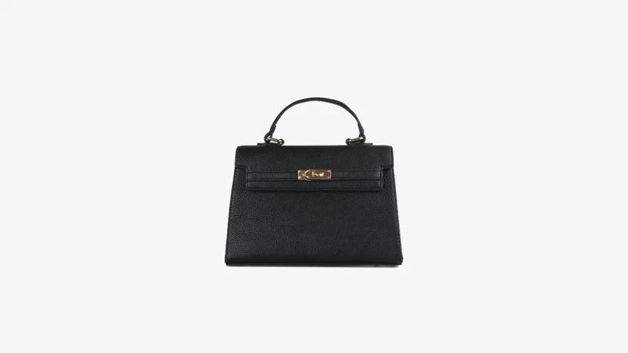 μαύρη τσάντα