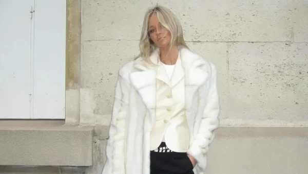 Aυτά είναι τα 10 must-have στη γυναικεία γκαρνταρόμπα σύμφωνα με την Coco Chanel