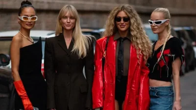 Ξεκίνα να φοράς από τώρα αυτό το πανωφόρι από τα 90s - Είναι το αγαπημένο των fashionistas όλη τη νέα σεζόν