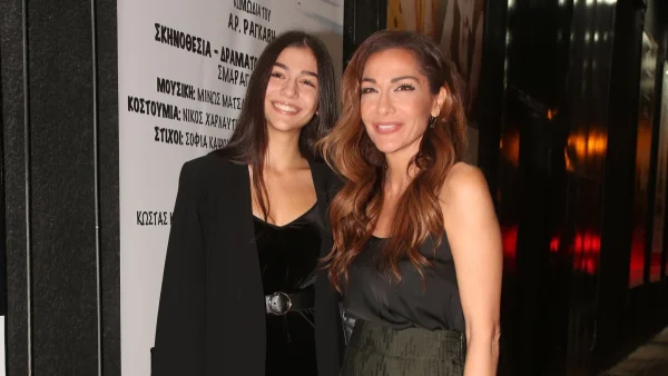 "Έριξαν" το Instagram μαμά και κόρη - Η τρυφερή ανάρτηση της Δέσποινας Βανδή για τα γενέθλια της Μελίνας Νικολαϊδη