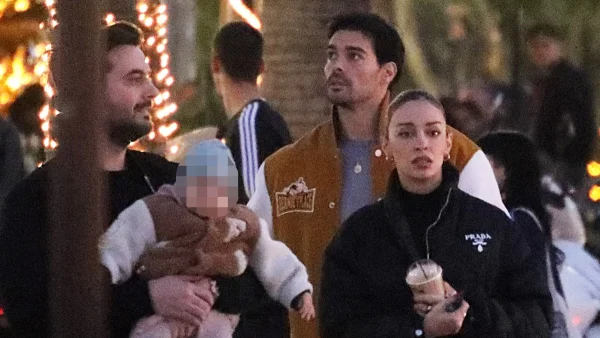 Ελένη Φουρέιρα: Κανονική ''χαζομαμά'' για τα μάτια του γιου της - Γεμάτο το σαλόνι του σπιτιού της με τα παιχνίδια του