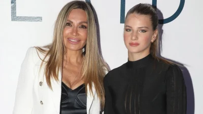 Ελένη Πετρουλάκη: «Περνάω από χίλια-δύο κύματα με τις κόρες μου, ο Ίλια μου πετάει το μπαλάκι»