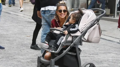 Ελένη Χατζίδου: «Είμαστε σε ένα πρόγραμμα με αγωγή, εισπνεόμενα...» - Εξελίξεις με την υγεία της κόρης της μετά την εισαγωγή στο νοσοκομείο