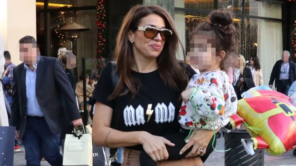Ελένη Χατζίδου: «Τα πράγματα είναι περίεργα» - Εξελίξεις με την υγεία της κόρης της μέσα από το νοσοκομείο
