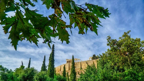 Αίθριος σήμερα 18/2 ο καιρός: Δε μοιάζει με τίποτα σε χειμώνα το τοπίο