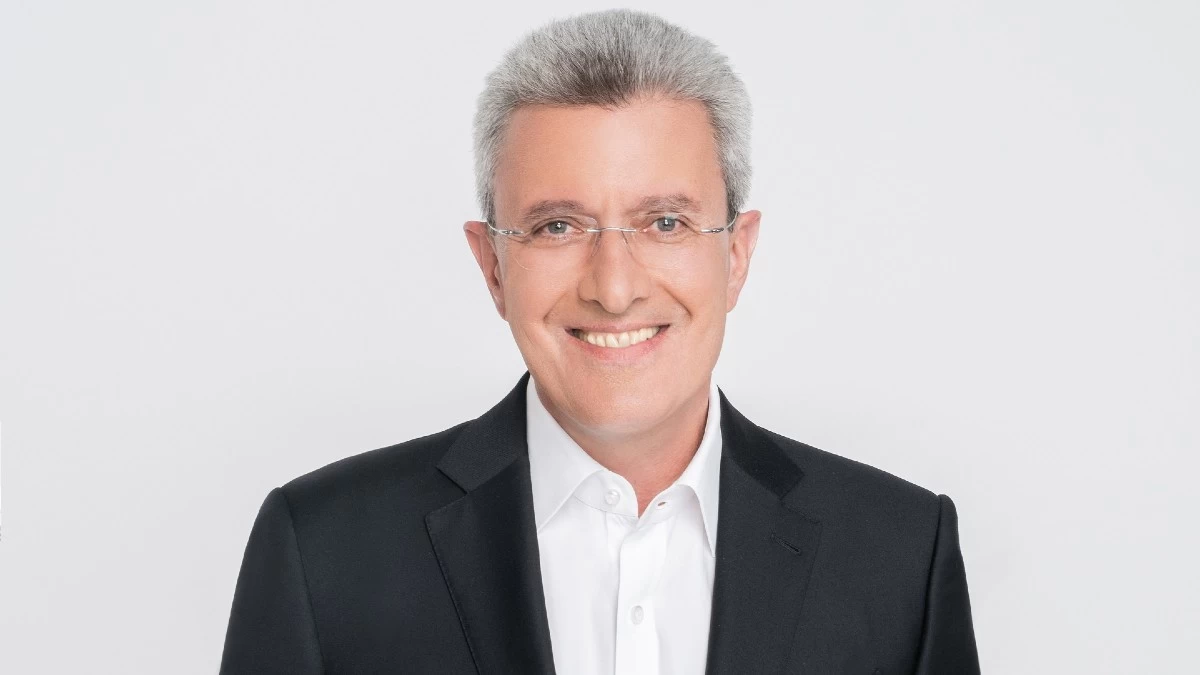 Ενώπιος Ενωπίω: Μία πρωταγωνίστρια με τον σύζυγό της στο πλατό του Νίκου Χατζηνικολάου