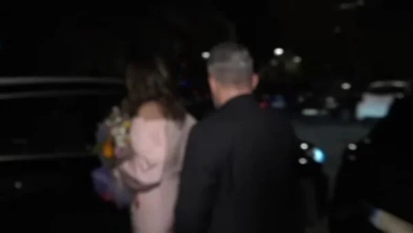 Ηλιάνα Παπαγεωργίου: Η απαράδεκτη κίνησή της προς τους δημοσιογράφους μπροστά στις τηλεοπτικές κάμερες