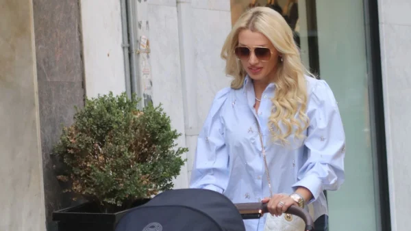 Κωνσταντίνα Σπυροπούλου: Η τρυφερή φωτογραφία με τον ενός έτους γιο της, και η αφιέρωση