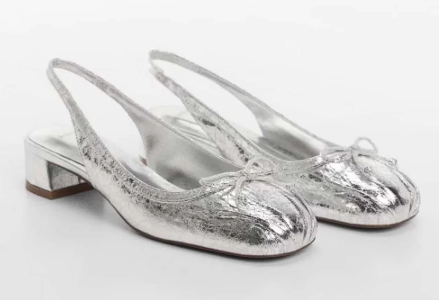 ασημί γόβες