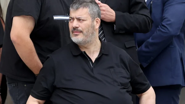 Μανώλης Κονταρός: «Επέστρεψα δυστυχώς στο καροτσάκι» - Επιδεινώθηκε η κατάσταση του τραγουδιστή