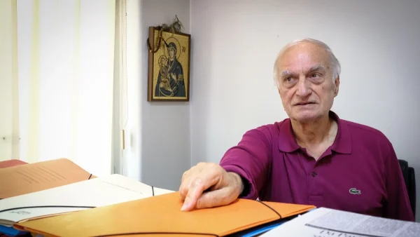 Μανώλης Μαυρομάτης: Διασωληνώθηκε ο πολιτικός - Τι συμβαίνει με την σύζυγό του