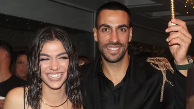 Μελίνα Νικολαΐδη: Το φιλί και οι αγκαλιές με τον Αλέξανδρο Πολυχρονιάδη - Στάζει μέλι για τα γενέθλιά της