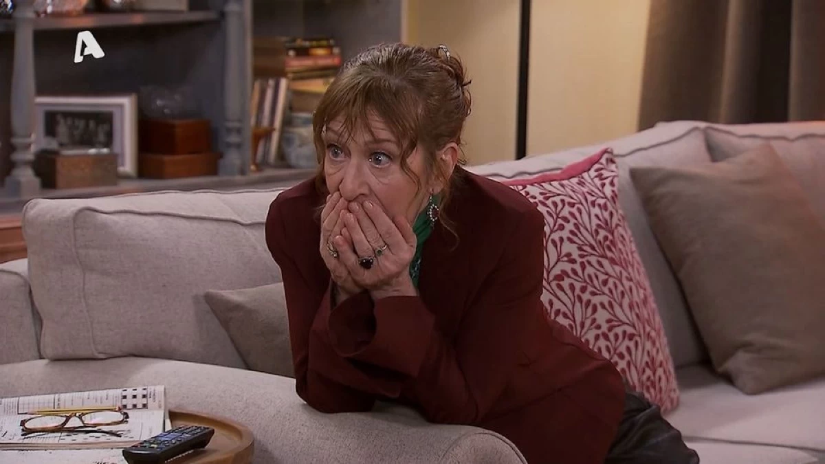 Μην Αρχίζεις τη Μουρμούρα 4/2: Ο Μπάμπης και η Ξένια αγωνιούν πως η Σοφία δεν θα το πάρει ποτέ το πτυχίο