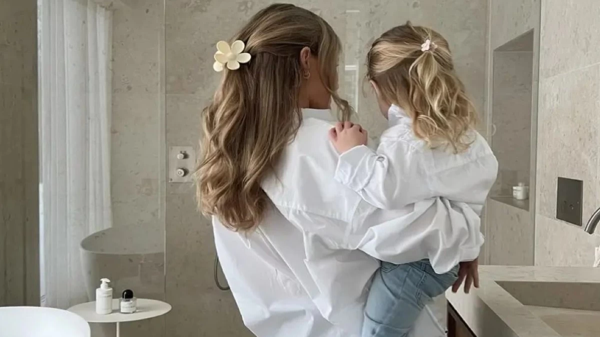 Είσαι νέα μαμά; Αυτά είναι τα 6 ρούχα που χρειάζεσαι πιο πολύ