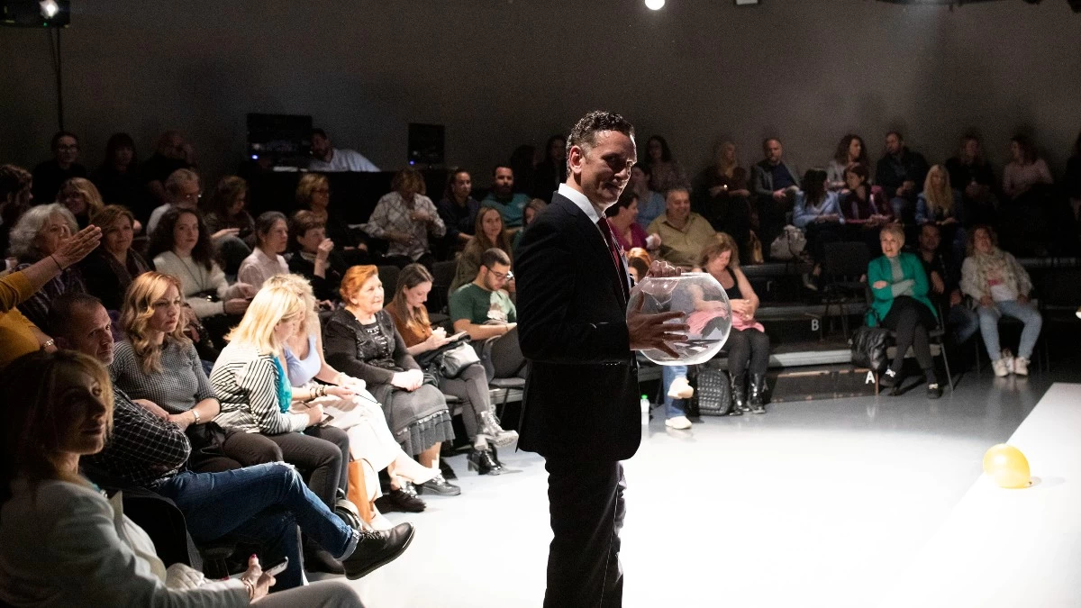 Η Μάγισσα: «Αυτόν τον υπέροχο τύπο τον αποχαιρέτησα σήμερα...» - Το συγκινητικό "αντίο" του Νίκου Ψαρρά στον "Κανέλλο"