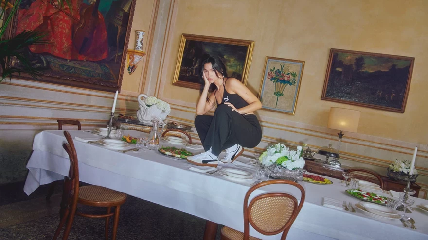 dua lipa καμπάνια