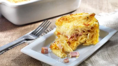 Σουφλέ ζυμαρικών με 2 κρεμώδη τυριά και ζαμπόν: Το μυστικό στο ψήσιμο για να μην βγει στεγνό από το φούρνο