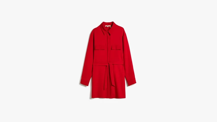 κόκκινο φόρεμα με ζώνη