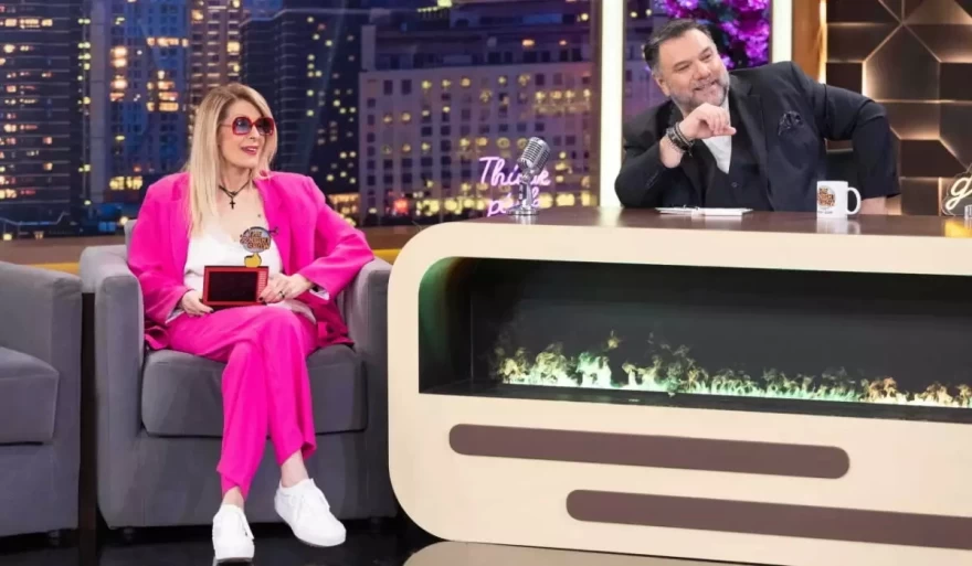 The 2night Show Δρούτσα