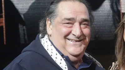 Βασίλης Καρράς: «Η Χριστίνα ήταν το πιο σημαντικό κομμάτι του!» - Η γυναίκα που υπέμεινε για 51 χρόνια τα πάντα δίπλα του